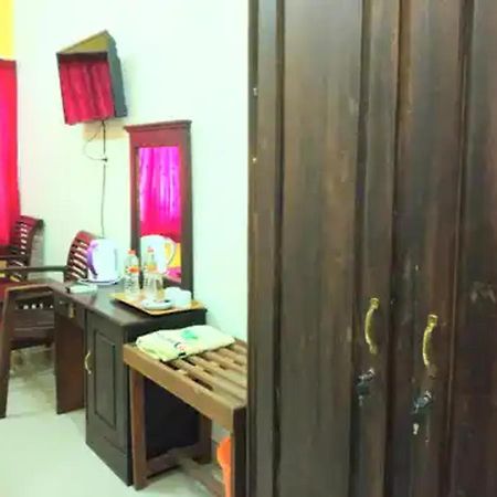 Reddoorz At Hotel Nuansa Ngawi Extérieur photo