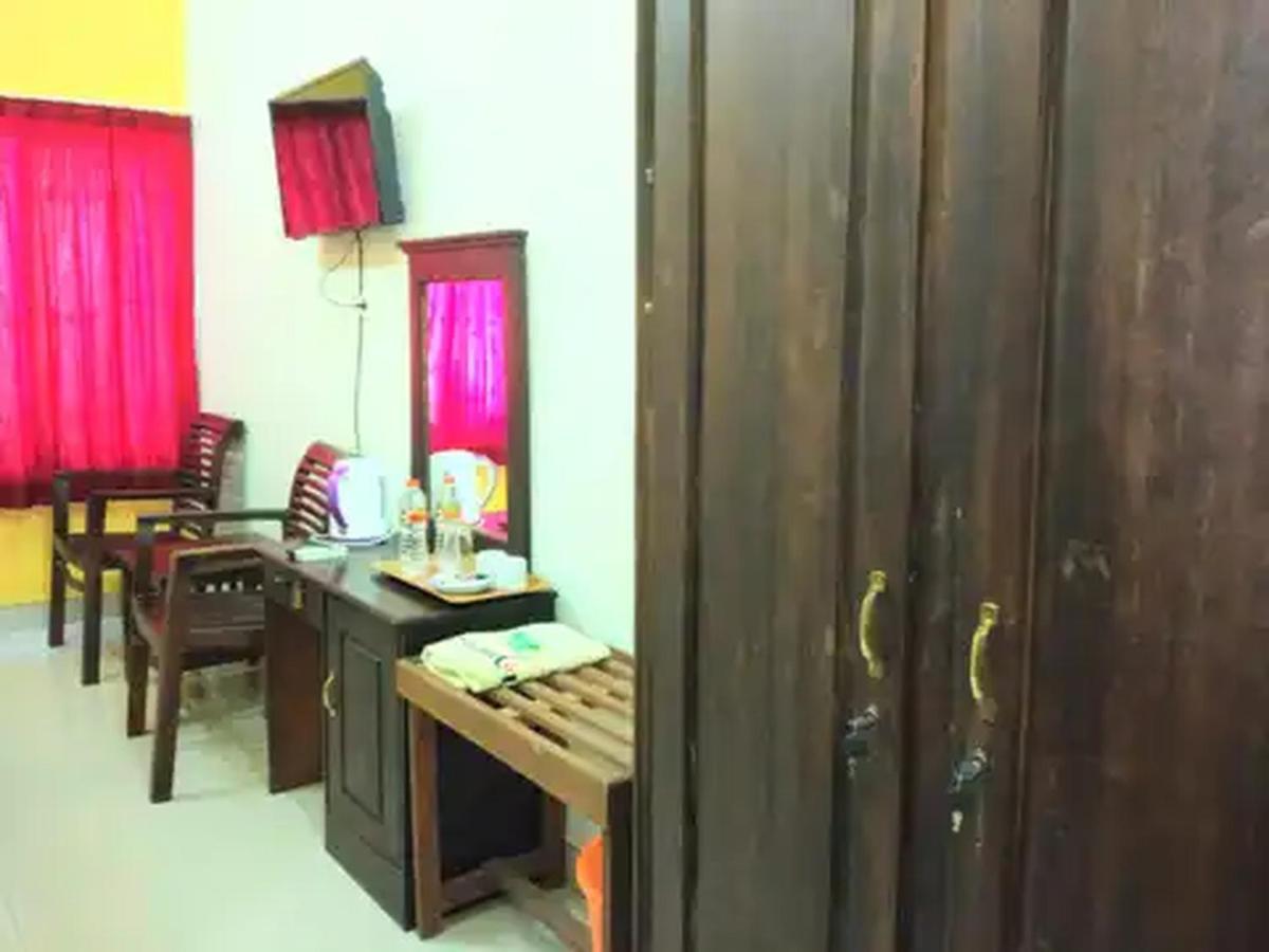 Reddoorz At Hotel Nuansa Ngawi Extérieur photo