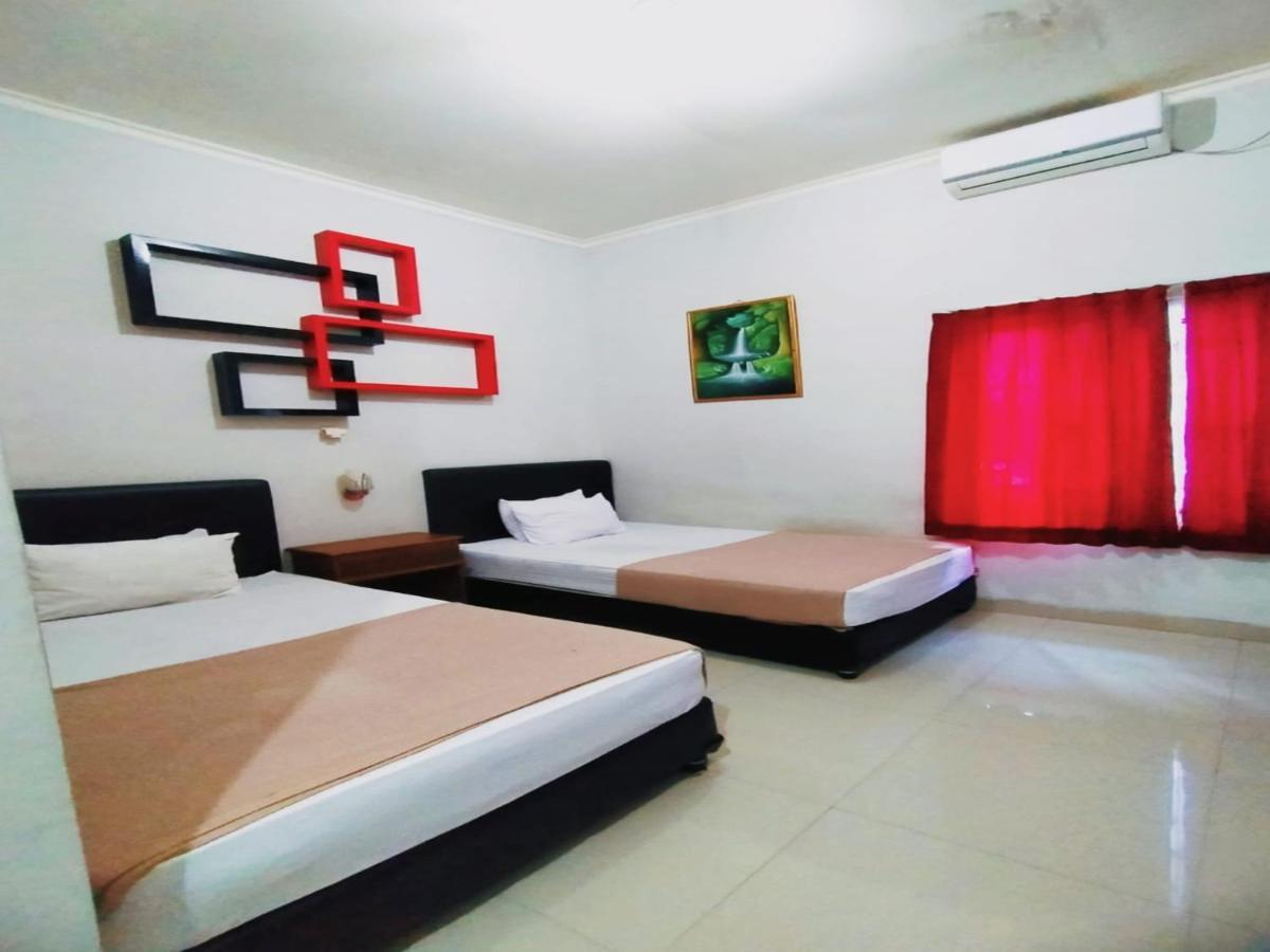 Reddoorz At Hotel Nuansa Ngawi Extérieur photo