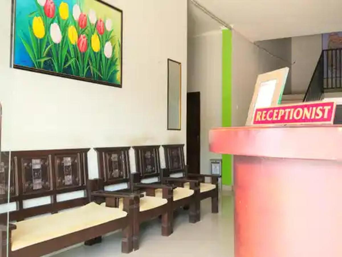 Reddoorz At Hotel Nuansa Ngawi Extérieur photo
