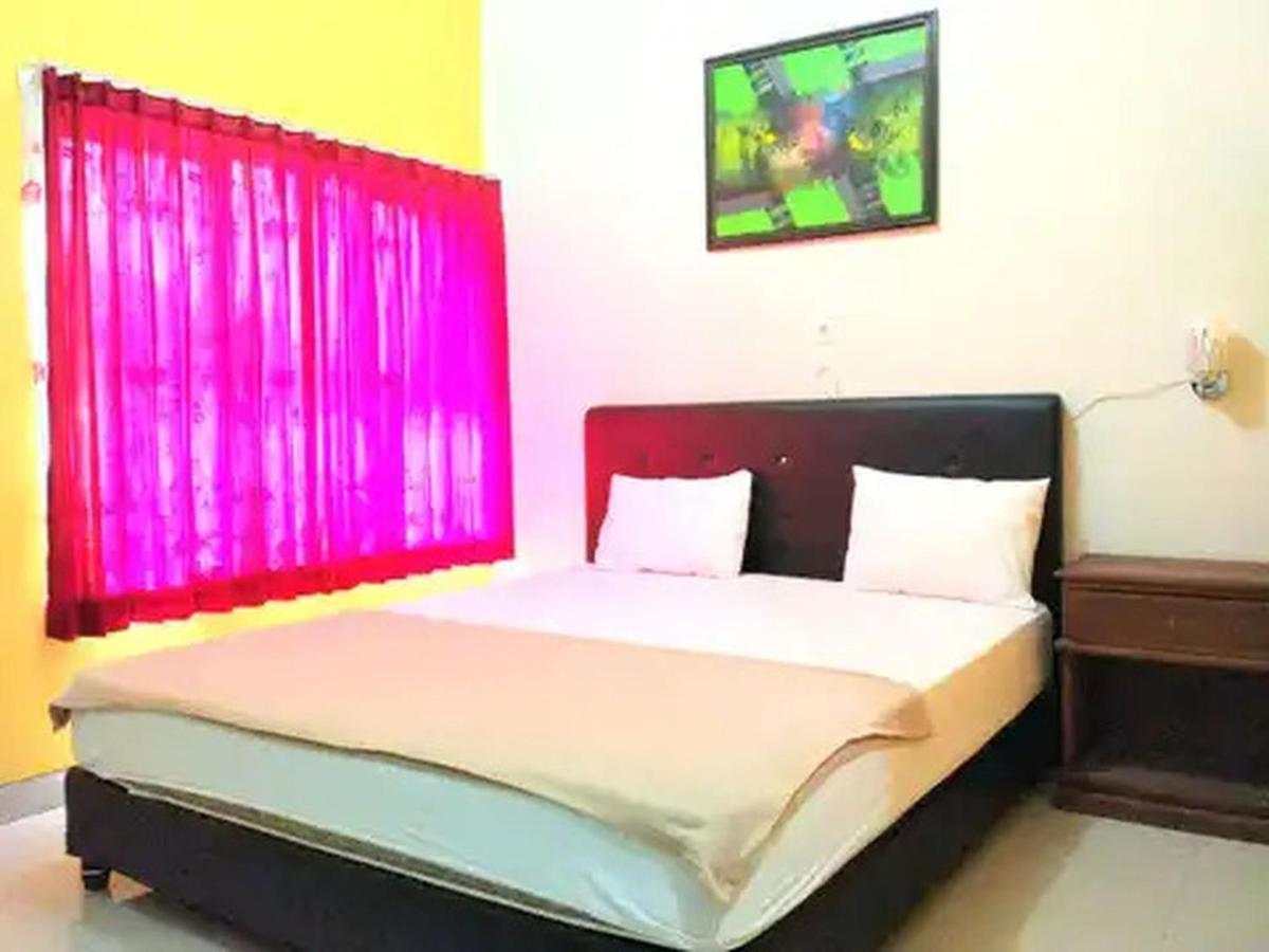 Reddoorz At Hotel Nuansa Ngawi Extérieur photo